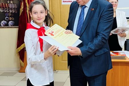 Лидер ставропольских коммунистов Виктор Гончаров: Наши пионеры – большие молодцы!