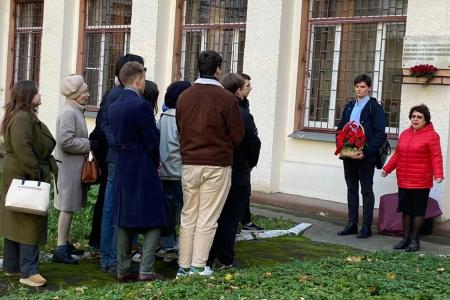 Депутаты-коммунисты отметили День Московского народного ополчения