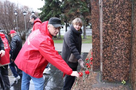 Ярославские коммунисты и комсомольцы отметили 104-ю годовщину основания Ленинского Комсомола