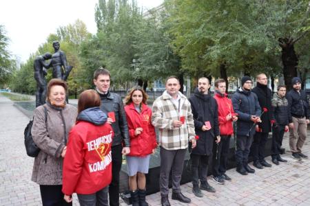 В Волгограде отметили 104-ю годовщину Ленинского комсомола