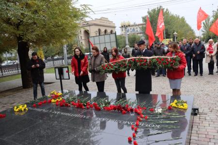 В Волгограде отметили 104-ю годовщину Ленинского комсомола