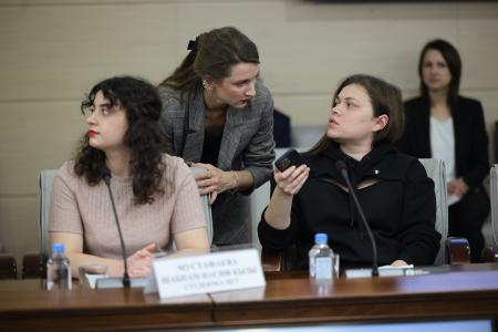 Фракция КПРФ в Мосгордуме провела круглый стол по теме работы профсоюзов