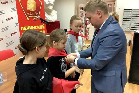 Свердловские комсомольцы провели XVII отчётно-выборную конференцию