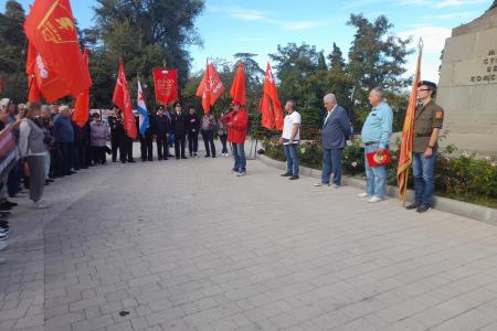 «Не забудем! Не простим!» 4 октября в Севастополе прошел митинг в память о событиях «черного октября»