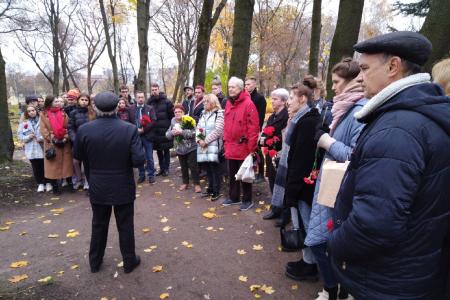 Санкт-Петербург. Памяти бойца идеологического фронта
