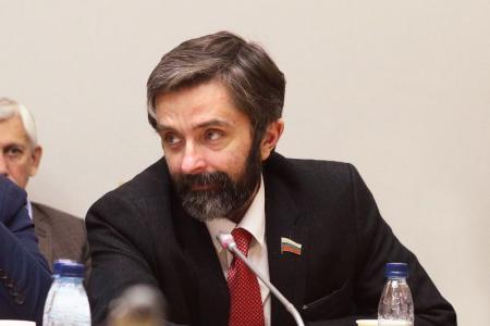 В Госдуме состоялся круглый стол на тему: «Ленинский комсомол на передовой борьбы за права молодежи»