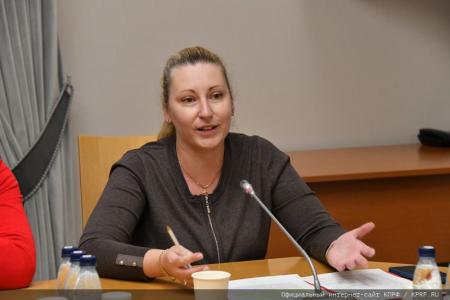 В Госдуме состоялся круглый стол на тему: «Ленинский комсомол на передовой борьбы за права молодежи»