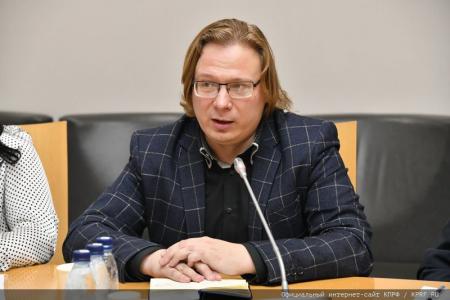 В Госдуме состоялся круглый стол на тему: «Ленинский комсомол на передовой борьбы за права молодежи»