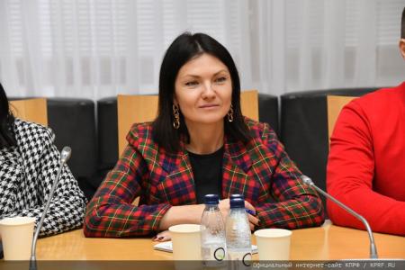 В Госдуме состоялся круглый стол на тему: «Ленинский комсомол на передовой борьбы за права молодежи»