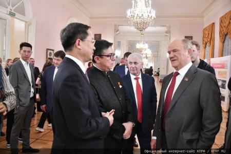 В Москве состоялся праздничный концерт, посвященный 65-летию Общества российско-китайской дружбы