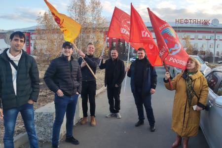 Коммунисты собрали средства и приобрели гуманитарную помощь для мобилизованных в Тюмени