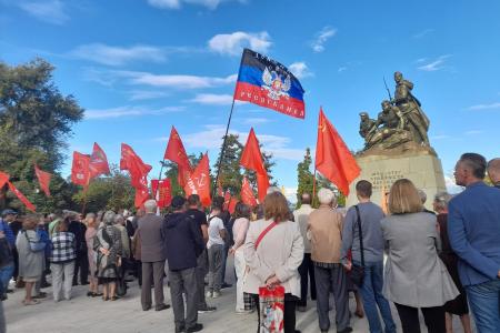 «Не забудем! Не простим!» 4 октября в Севастополе прошел митинг в память о событиях «черного октября»
