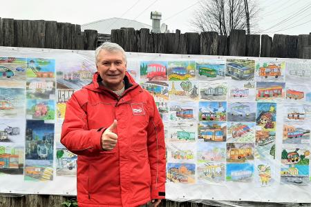 Кострома. Сегодня дети рисуют троллейбус. Что они будут рисовать завтра?