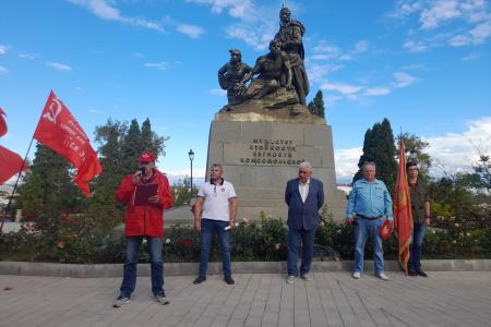 «Не забудем! Не простим!» 4 октября в Севастополе прошел митинг в память о событиях «черного октября»
