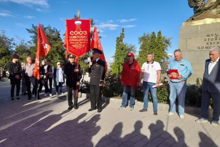«Не забудем! Не простим!» 4 октября в Севастополе прошел митинг в память о событиях «черного октября»