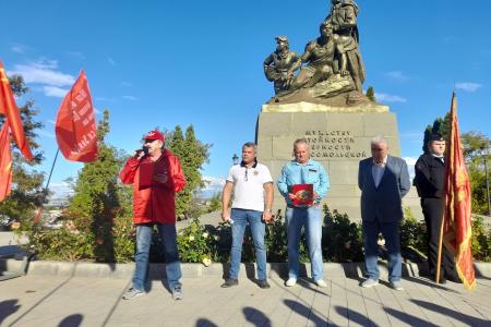 «Не забудем! Не простим!» 4 октября в Севастополе прошел митинг в память о событиях «черного октября»