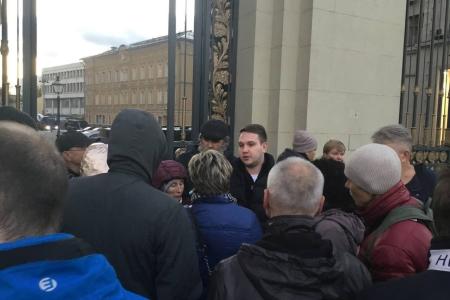 Д.А. Парфенов: Рабочие авиационного завода борются за право на жильё!