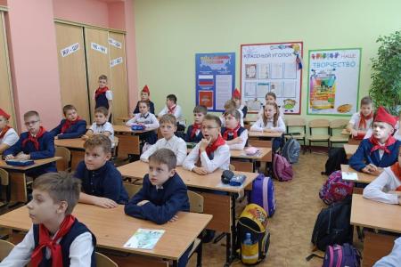 Рязанская область. Активисты КПРФ провели урок мужества для пионеров