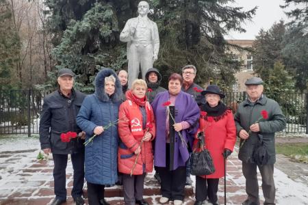 Подмосковные коммунисты: "Мы продолжатели дел Великого Октября!"