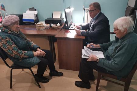 Московская область. Руководитель фракции КПРФ Александр Наумов провёл приём граждан в Озёрах