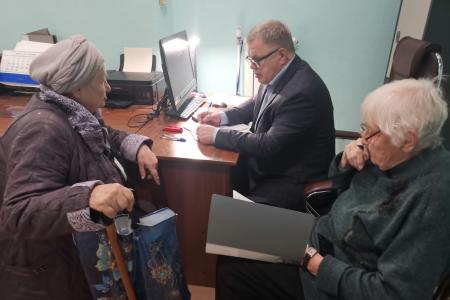 Московская область. Руководитель фракции КПРФ Александр Наумов провёл приём граждан в Озёрах