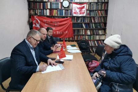 Руководитель фракции КПРФ Александр Наумов провёл приём граждан в Коломне