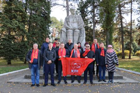 Краснодарский край. Активисты и сторонники КПРФ отметили День Великого Октября. Краткий обзор