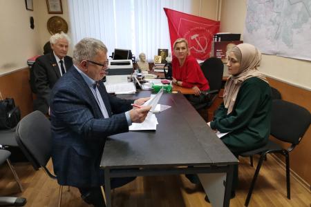 Руководитель фракции КПРФ в Мособлдуме Александр Наумов провёл приём граждан в Ленинском городском округе