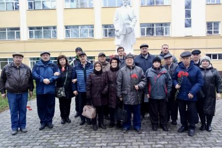 Подмосковные коммунисты: "Мы продолжатели дел Великого Октября!"