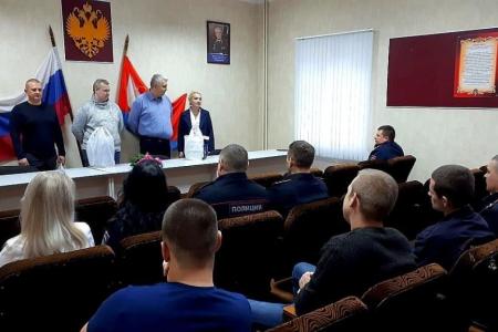 Подмосковные коммунисты - в трудовом строю!