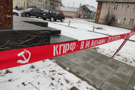 Архангельская область. В День Великого Октября в Каргополе открыли памятник В.И. Ленину