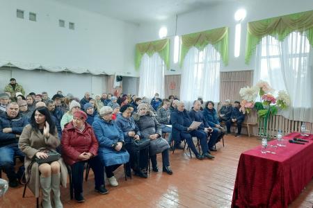 Тамбовская область. Жители села Покрово-Пригородного вышли на народный сход