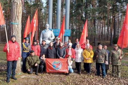 «Шумел сурово Брянский лес». Комсомольцы Брянской области провели 10-ю Вахту памяти