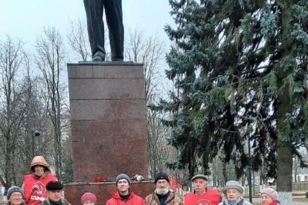 Коммунисты Брянщины отметили 105-ю годовщину Великого Октября