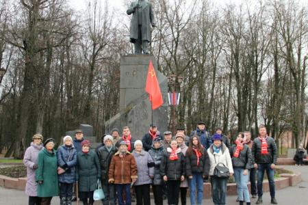 В Новгородской области отметили 105-ю годовщину Великого Октября