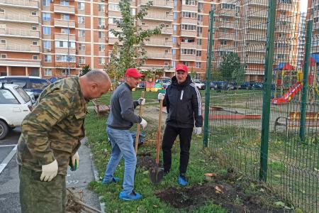 Краснодар. Коммунисты-депутаты организовали субботник в Западном городском округе