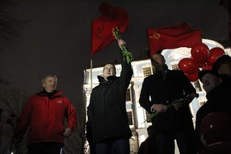 Ленинград. Коммунисты пришли к «Авроре» в день революции