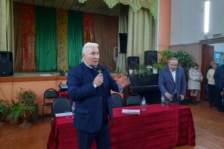 Тамбовская область. Жители села Покрово-Пригородного вышли на народный сход