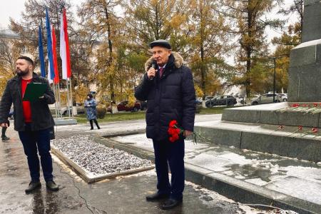 Владимирские коммунисты провели митинг в 105-ю годовщину Великого Октября