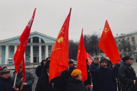 Владимирские коммунисты провели митинг в 105-ю годовщину Великого Октября