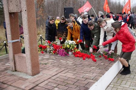 В Калужской области почтили память геров-комсомольцев