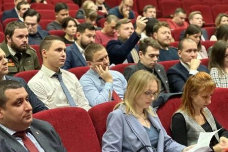 X Пленум ЦК ЛКСМ РФ дал старт VII Съезду Ленинского комсомола