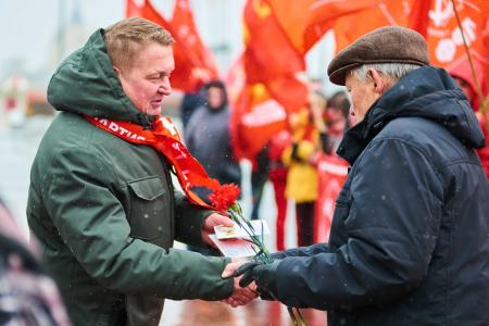 Нижний Новгород встречает Красный Октябрь