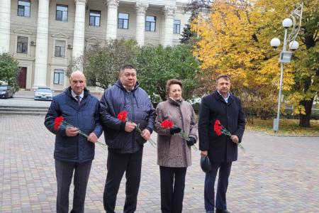 В Волгограде и области прошли мероприятия, посвященные 105-летию Великой Октябрьской Социалистической Революции