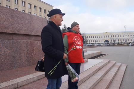 Ставропольские коммунисты и комсомольцы отпраздновали 105-летие Великого Октября