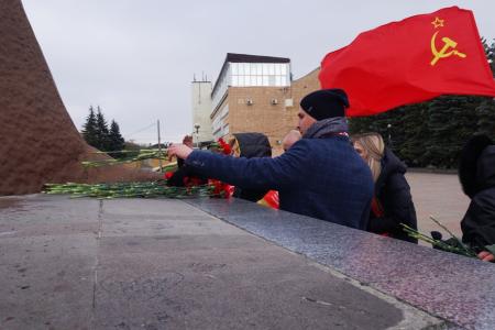 Ставропольские коммунисты и комсомольцы отпраздновали 105-летие Великого Октября