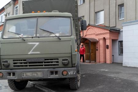 С пожеланием Победы и возвращения домой. Гуманитарный конвой курских коммунистов