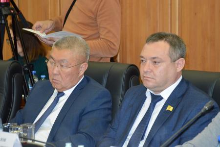 Бюджет недофинансирования фракцией КРО КПРФ в парламенте Калмыкии не поддержан