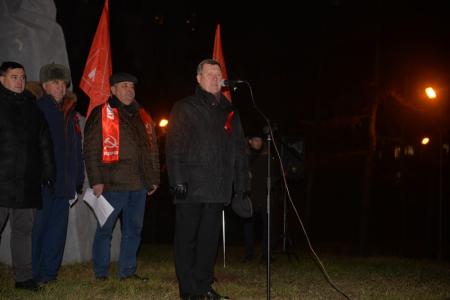 Новосибирск. КПРФ провела митинг в сквере Героев революции