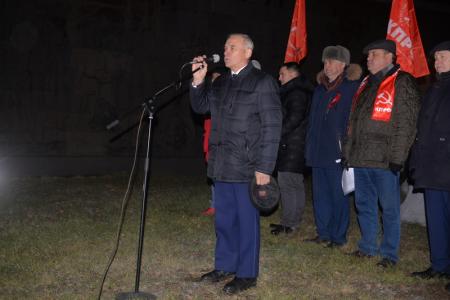 Новосибирск. КПРФ провела митинг в сквере Героев революции